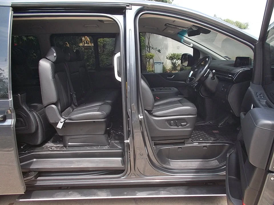 2022 Hyundai Staria US4 2