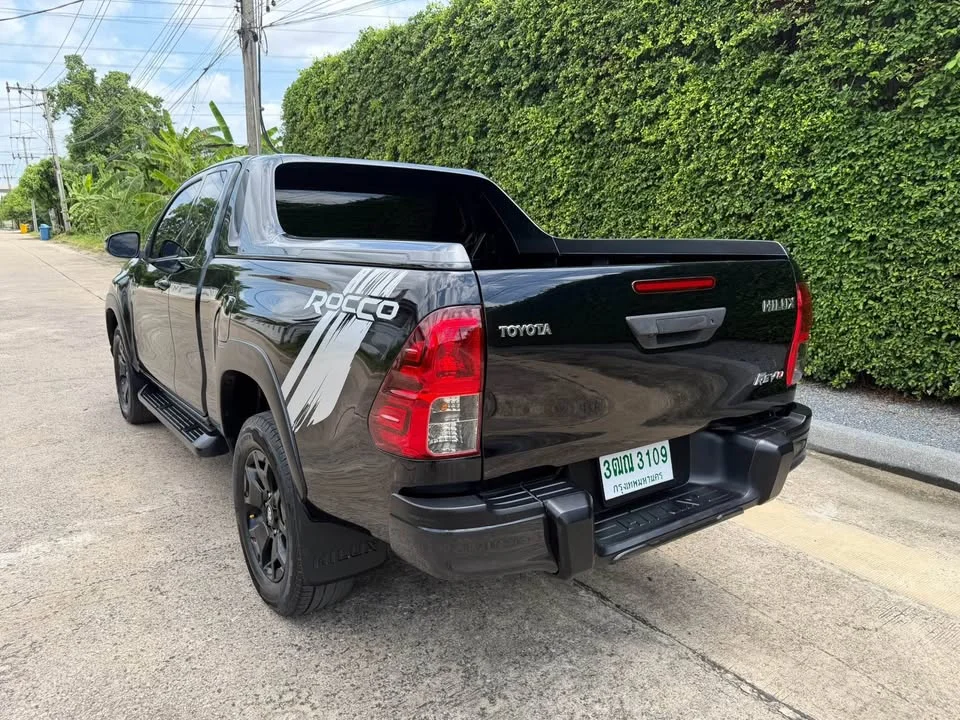 2018 Toyota Hilux VIII 3