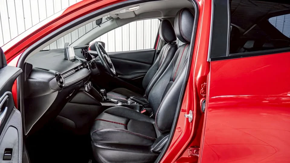 2015 Mazda 2 III 2