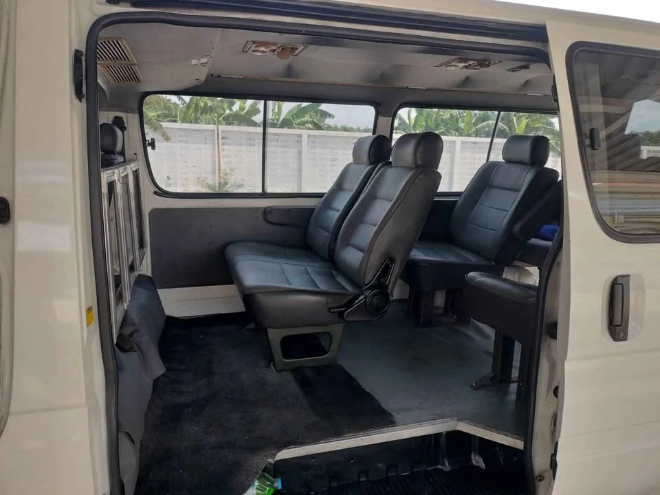 2002 Toyota Commuter IV (H100) 3