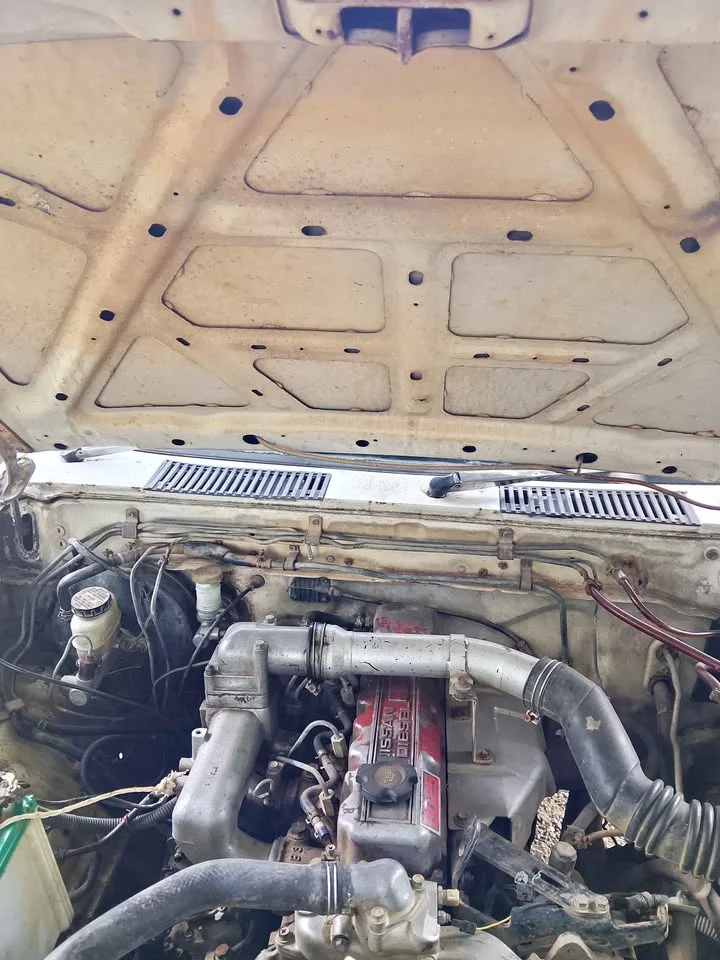 1992 Nissan Big M D21 3