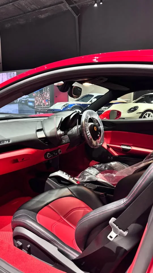 2017 Ferrari 488 2
