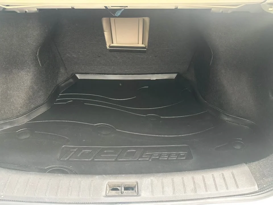 2014 Nissan Sylphy III (B17) 3