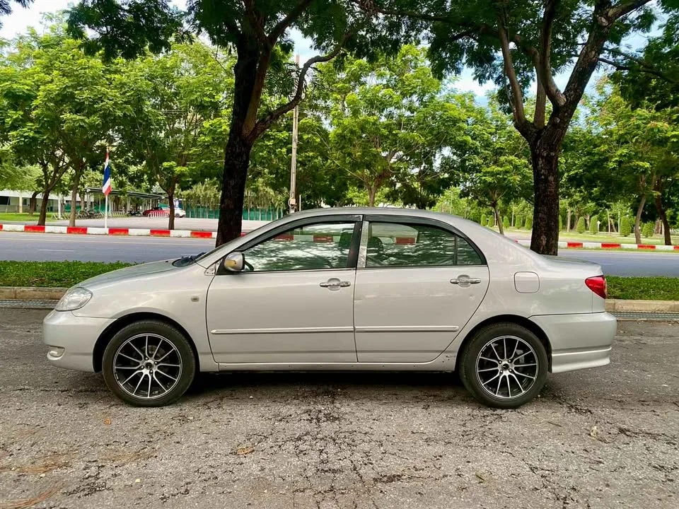 2004 Toyota Corolla Altis IX (E120) 2