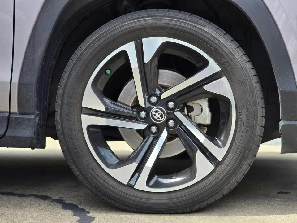 2023 Toyota Yaris Cross AC200 2