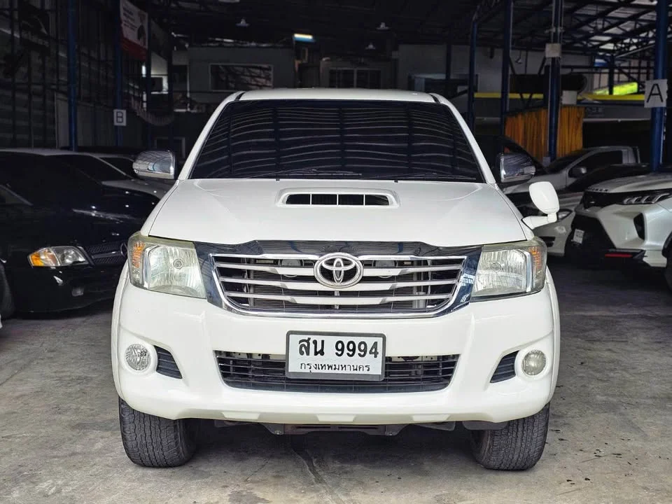 2012 Toyota Hilux VII 3