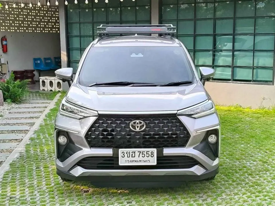 2023 Toyota Veloz III 2