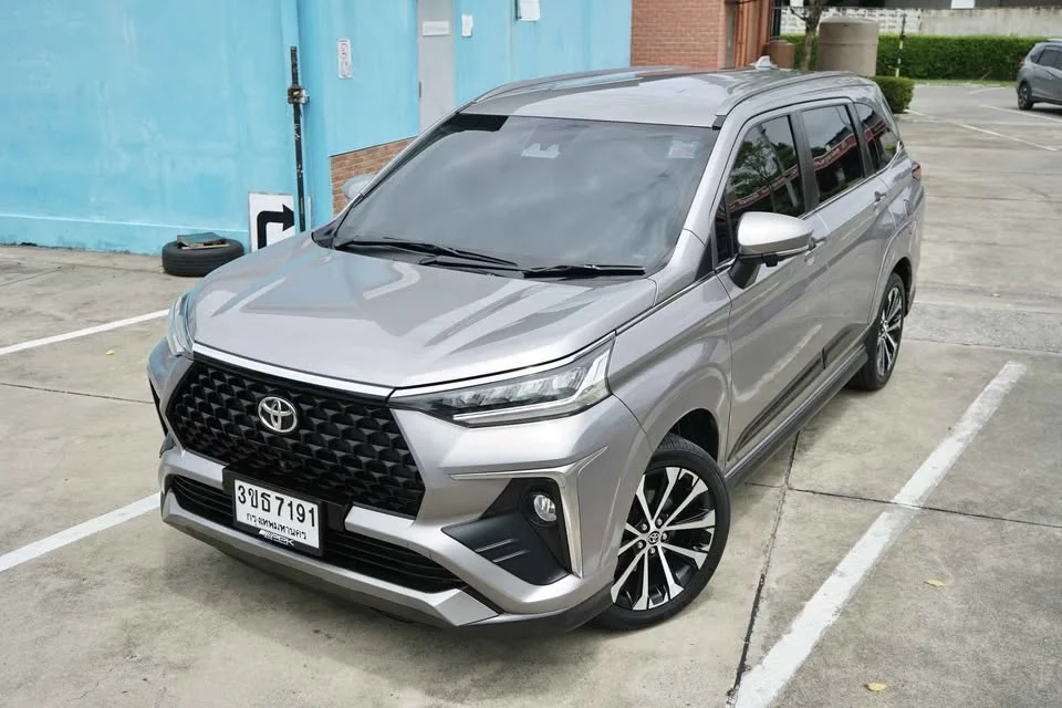 2022 Toyota Veloz III 2