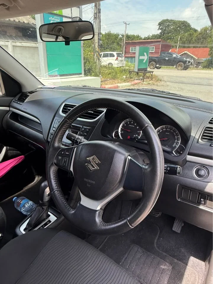2013 Suzuki Swift II 2