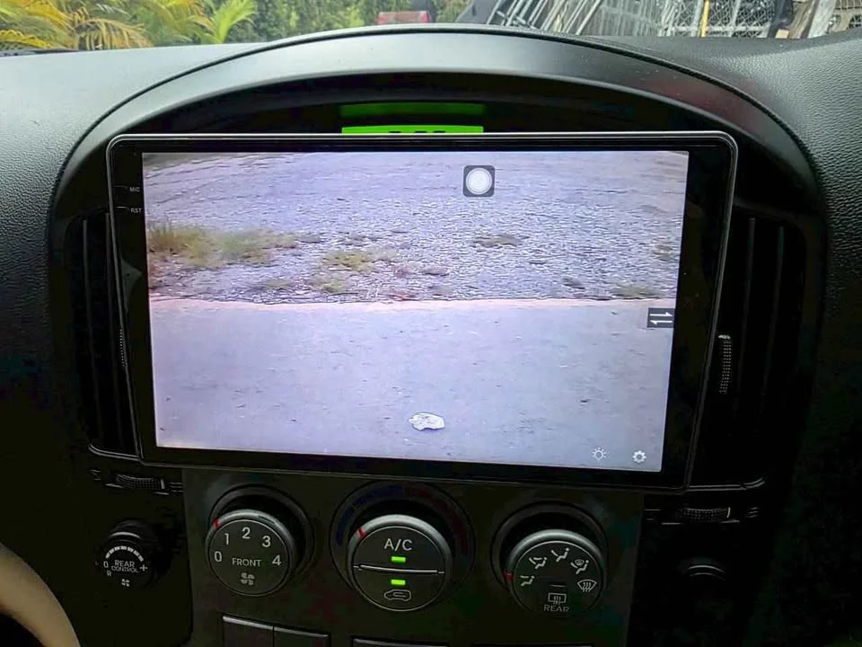 2013 Hyundai H-1 II 3