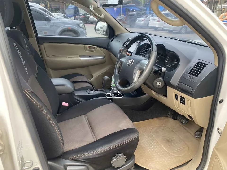 2013 Toyota Hilux VII 3