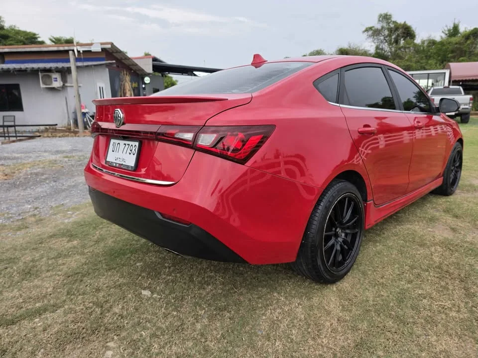 2017 MG 5 I  2