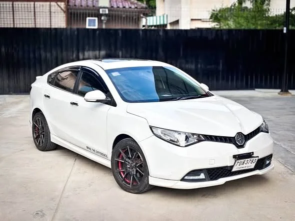 2017 MG 5 I  3