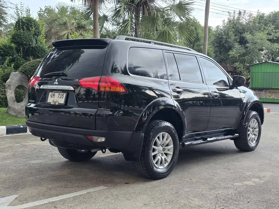2010 Mitsubishi Pajero Sport II 2
