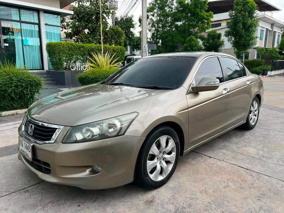 2009 Honda Accord VIII 2