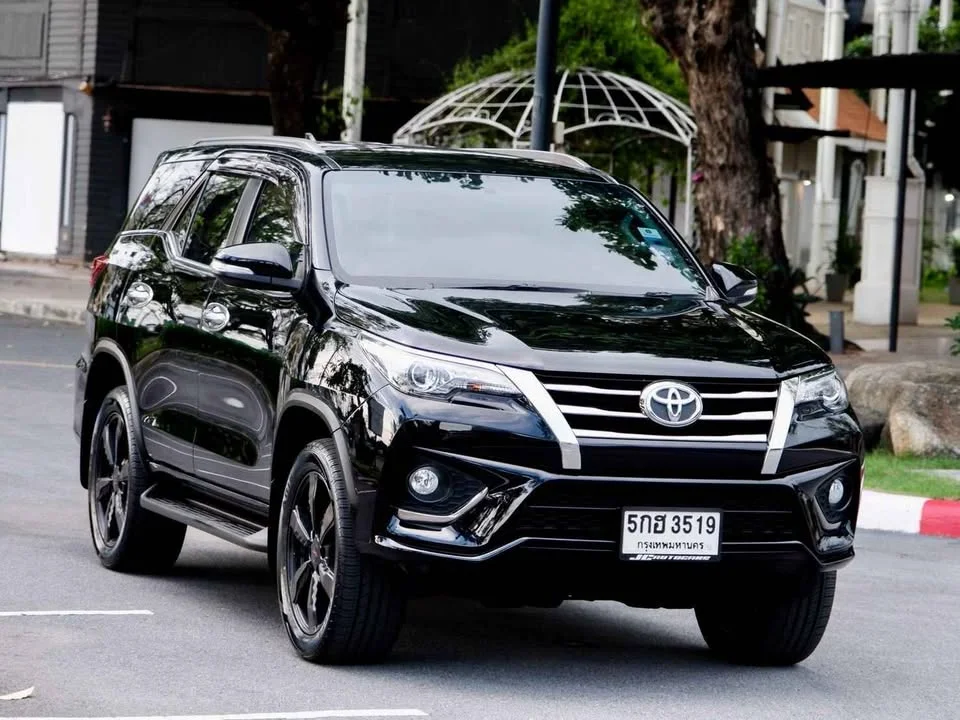 2017 Toyota Fortuner II 2