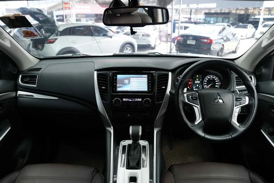 2019 Mitsubishi Pajero Sport III 2