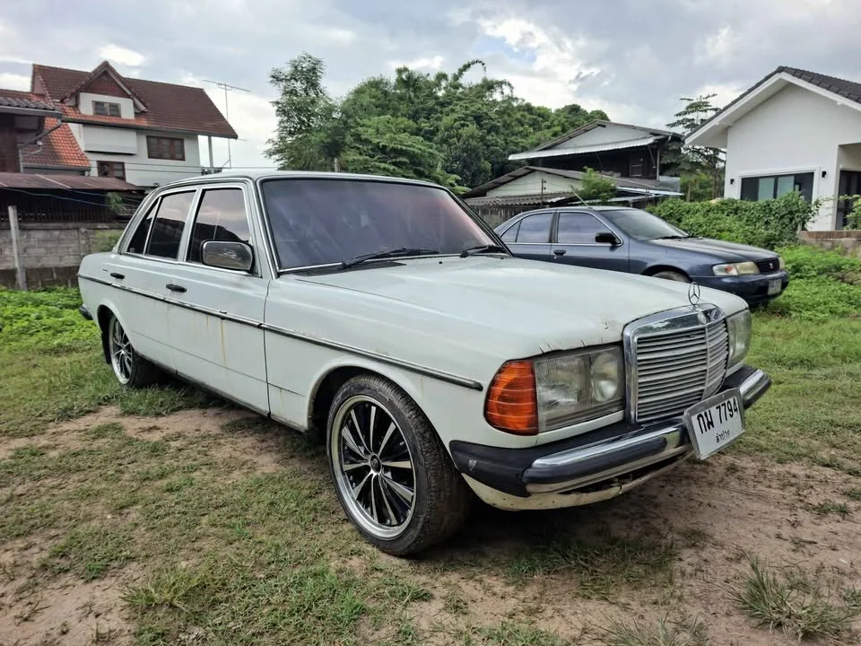 1989 Benz E-Class W123 3
