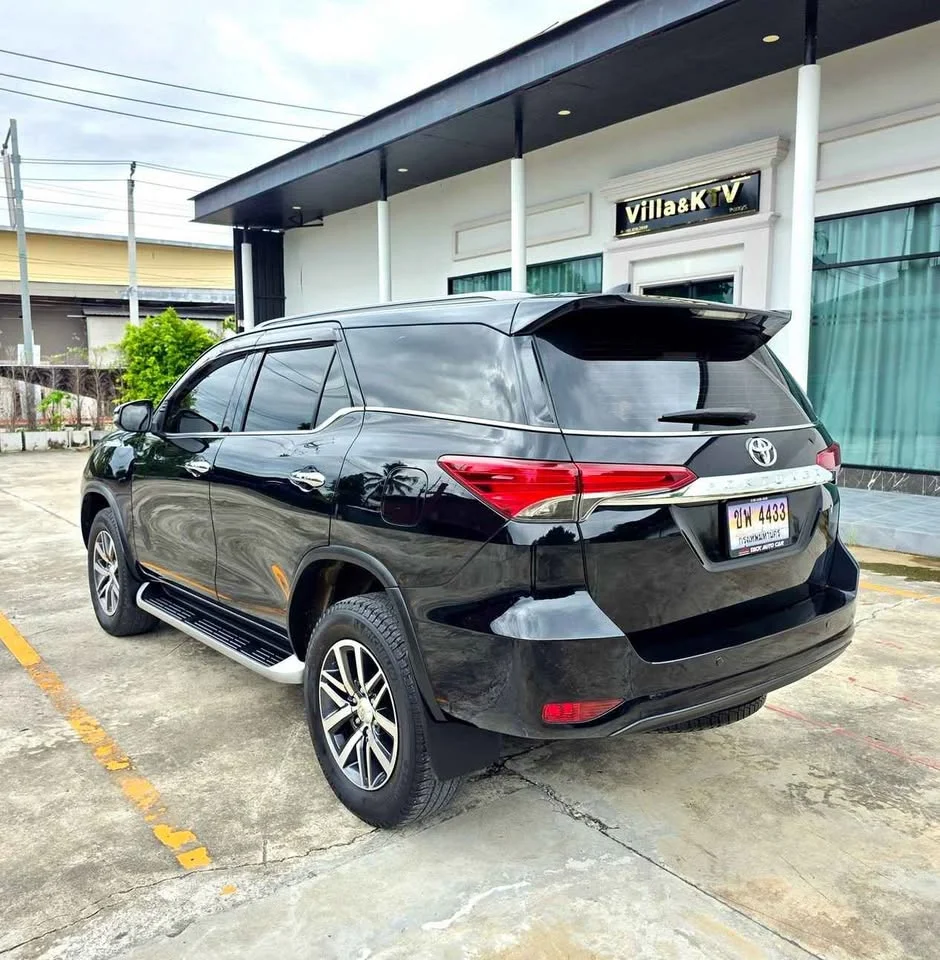 2019 Toyota Fortuner II 3