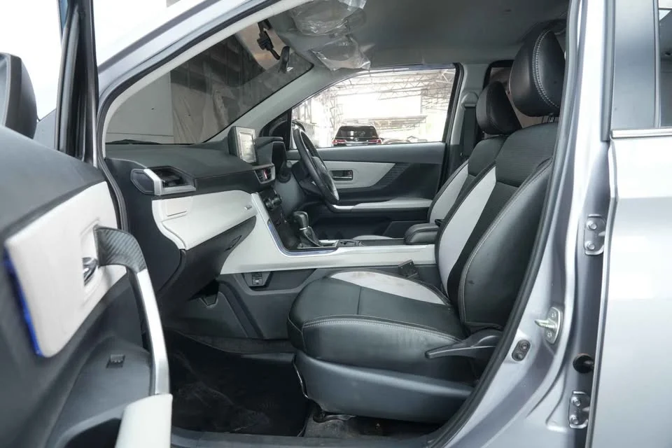 2023 Toyota Veloz III 2