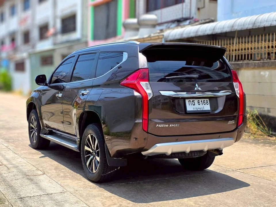 2015 Mitsubishi Pajero Sport III 2