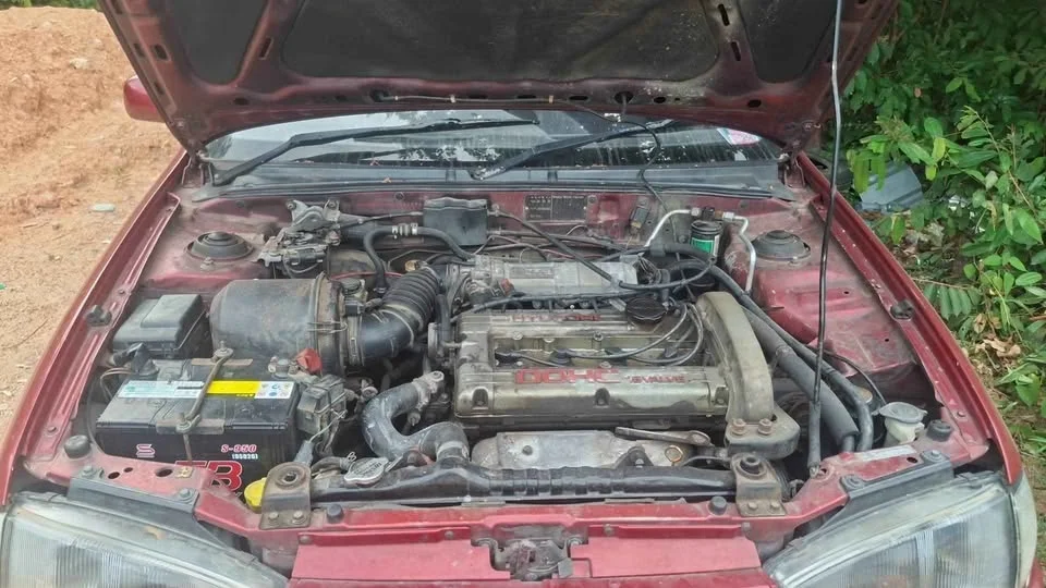 1989 Hyundai Elantra I 2
