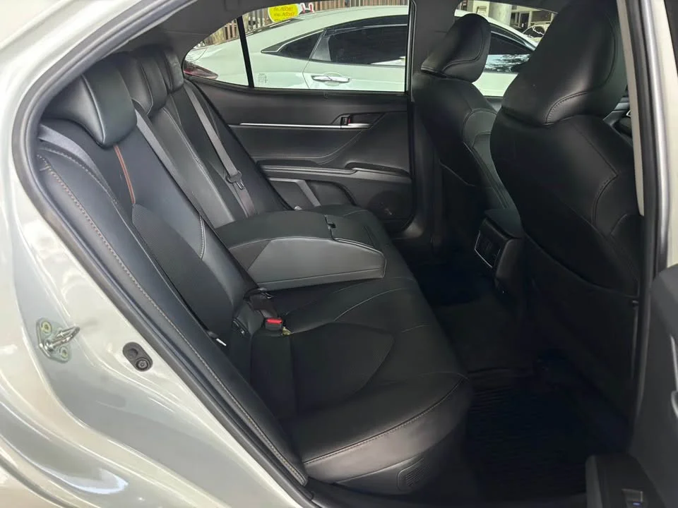 2023 Toyota Camry VIII (XV70) 3