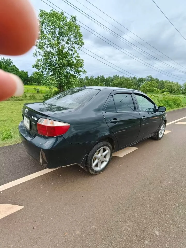 2004 Toyota Vios I 2