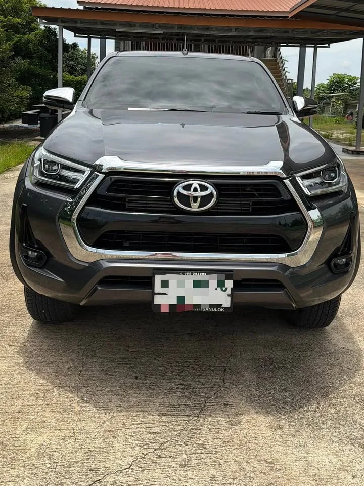 2023 Toyota Hilux VIII 2