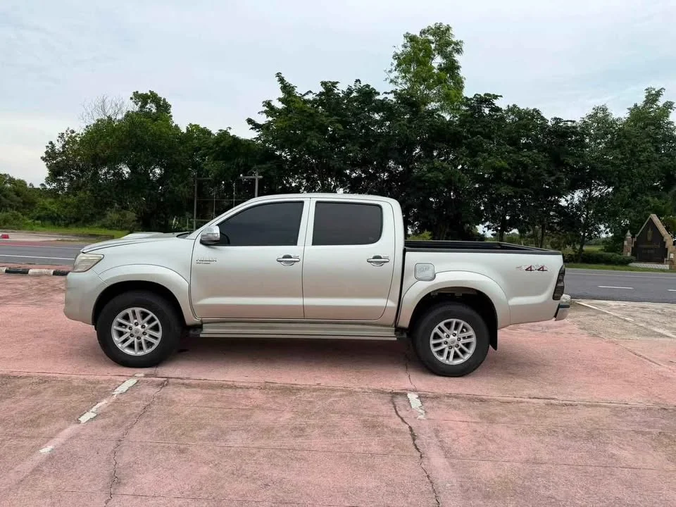 2012 Toyota Hilux VII 3
