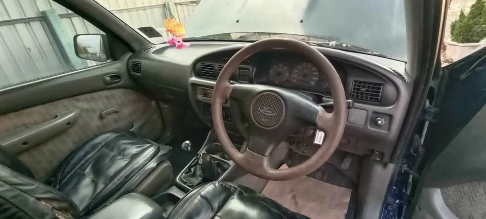 2001 Mazda 2500 Fighter V 2