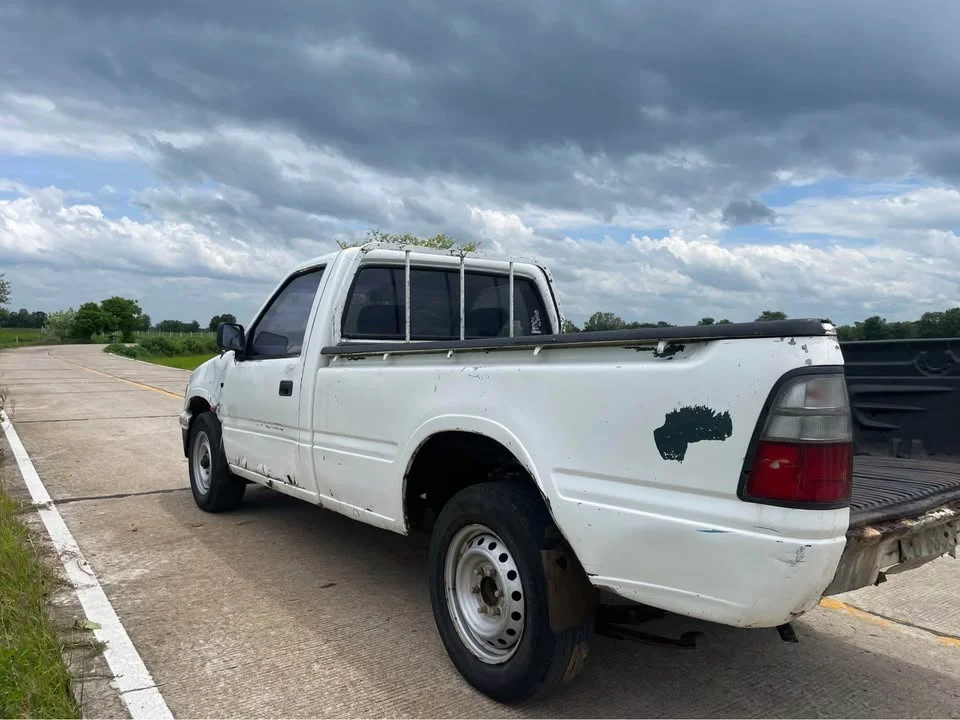 1987 Isuzu Faster Dragon Eyes III 3