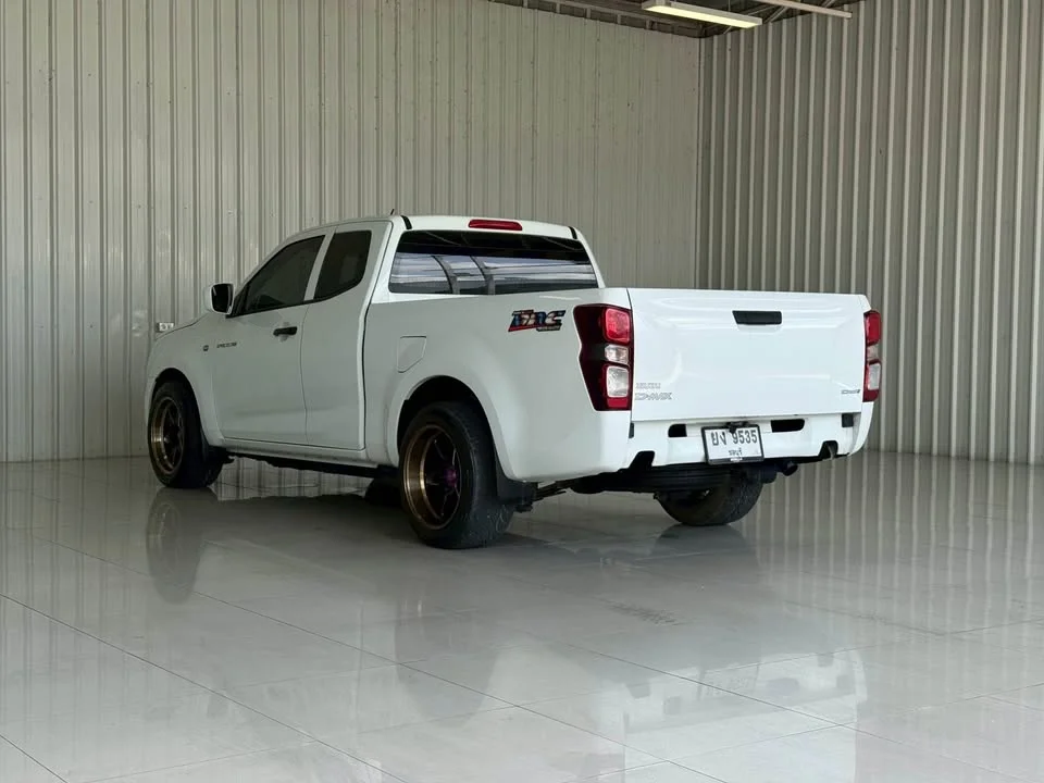 2021 Isuzu D-Max III (RG) 2