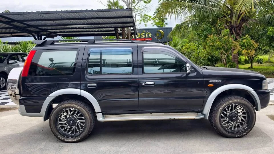 2005 Ford Everest I 3