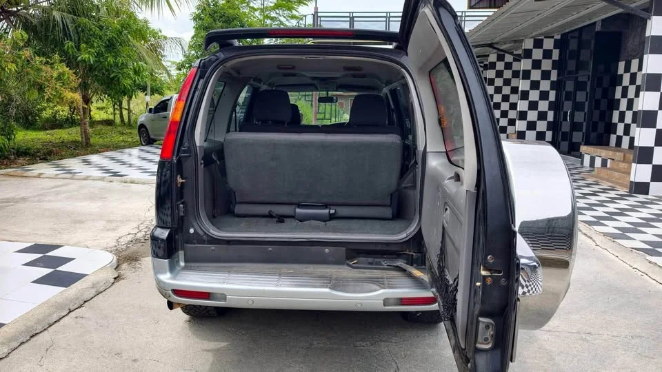 2005 Ford Everest I 2