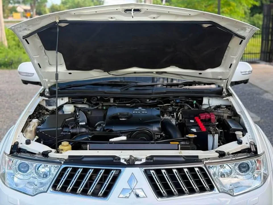 2011 Mitsubishi Pajero Sport II 3