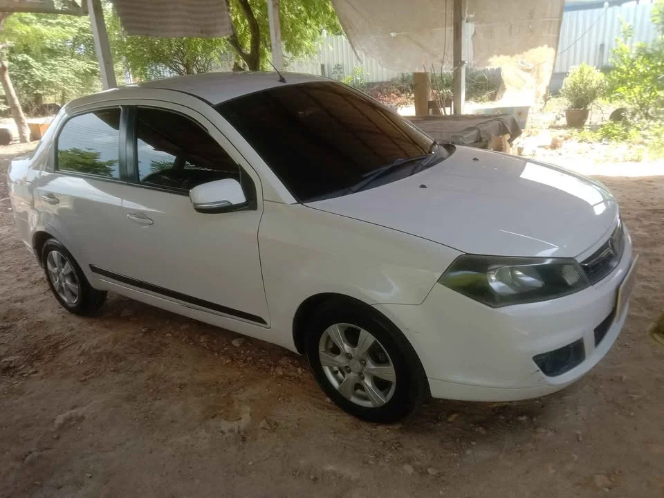 2010 Proton Saga II 2