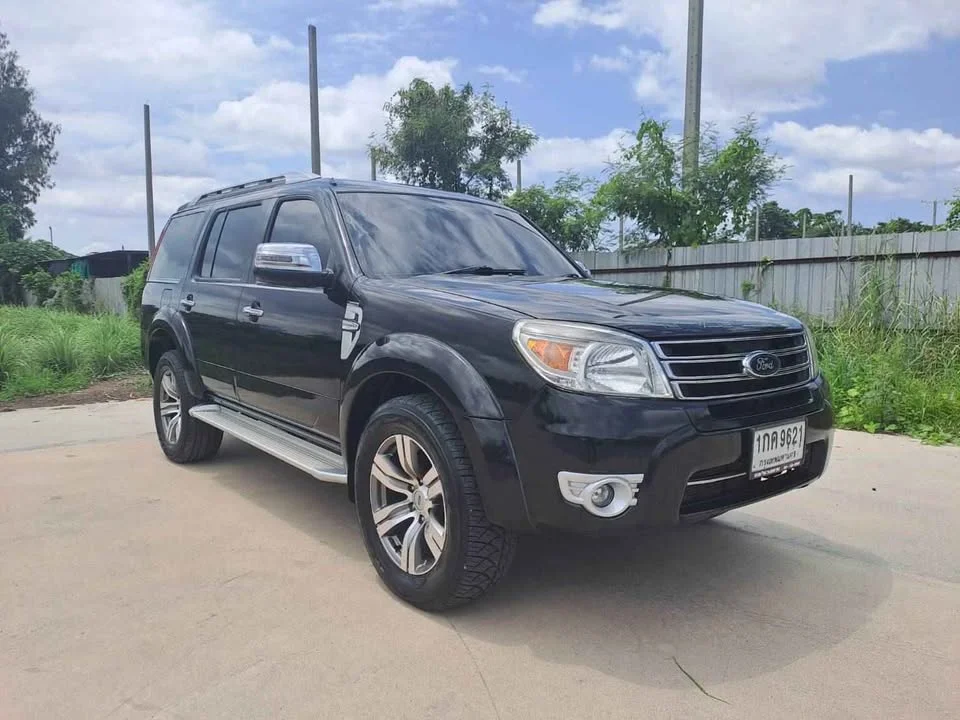 2012 Ford Everest I 2