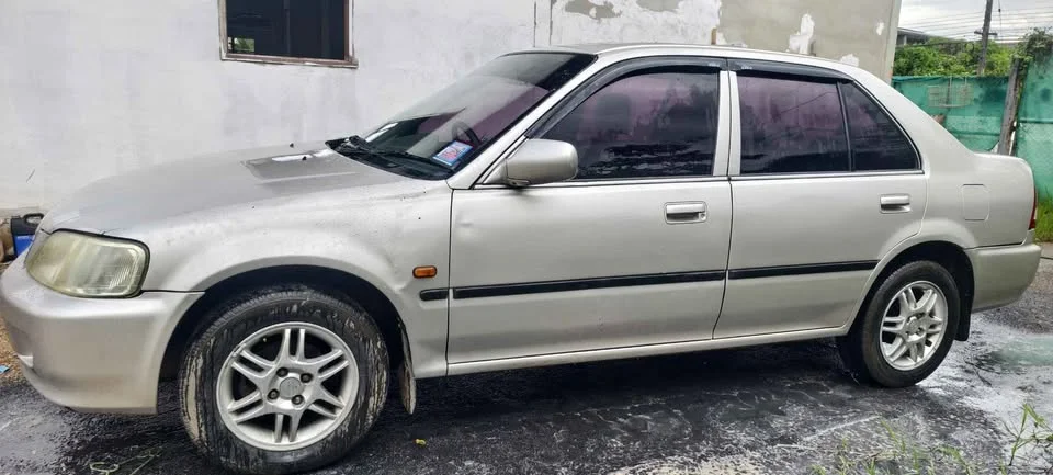 2000 Honda City III 2