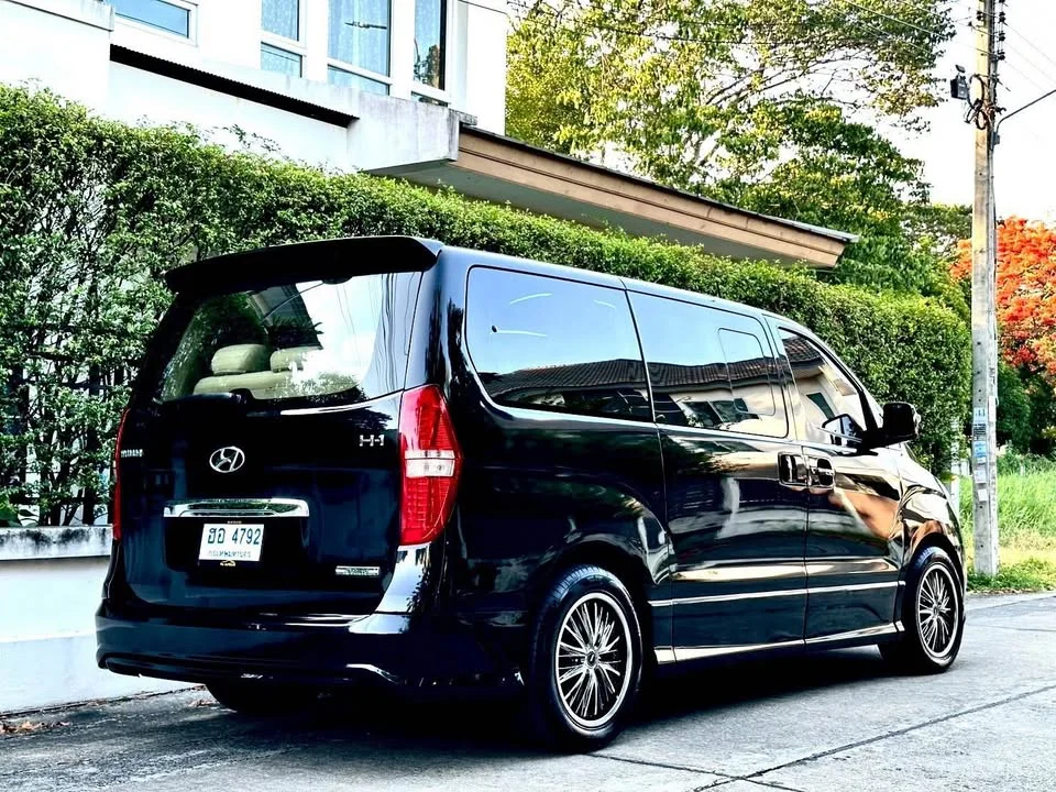 2013 Hyundai H-1 II 3