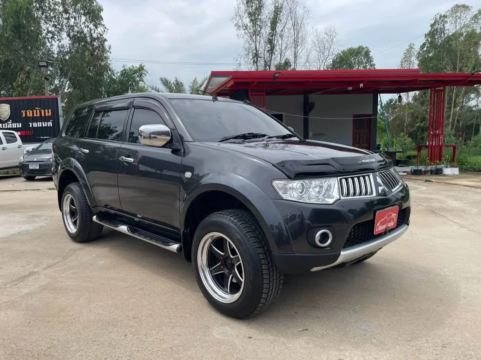 2009 Mitsubishi Pajero Sport II 2