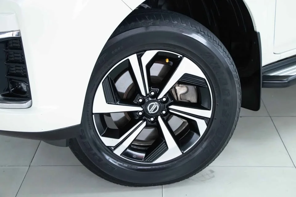 2022 Nissan Terra 3