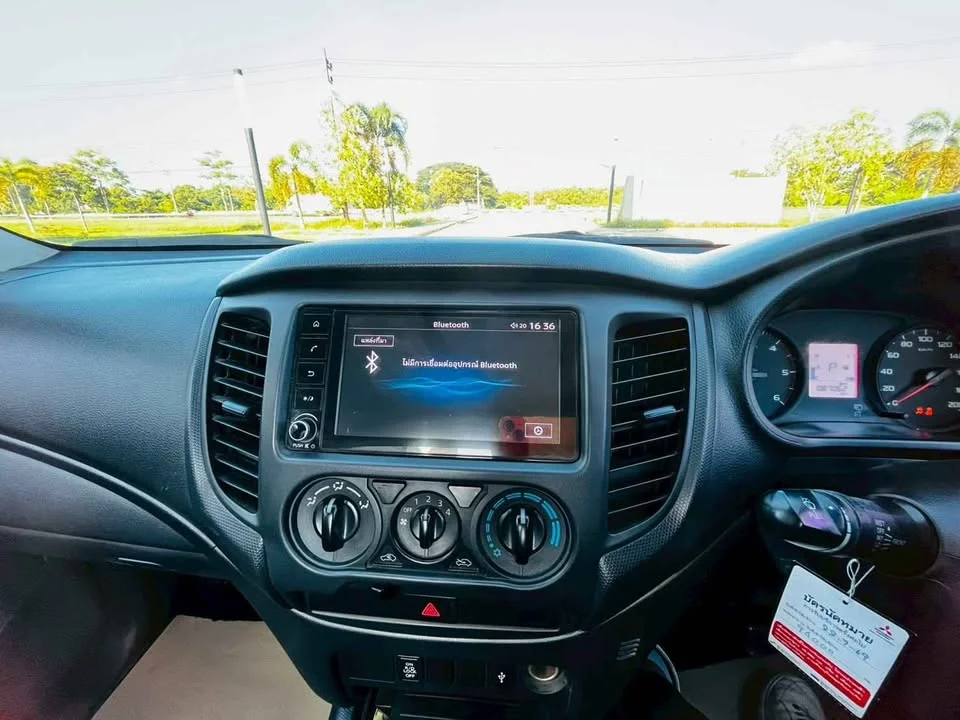 2022 Mitsubishi Triton V 2