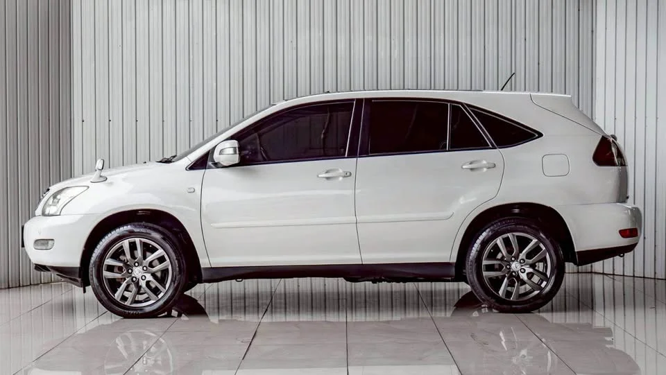 2004 Lexus RX II 2