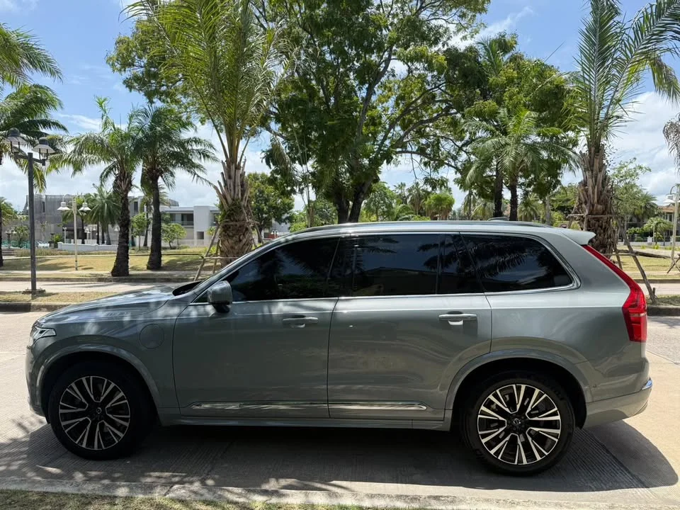 2023 Volvo XC90 II 2