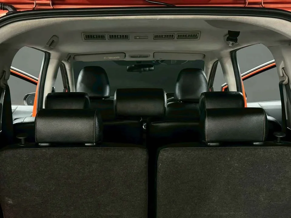 2017 Toyota Sienta II 3