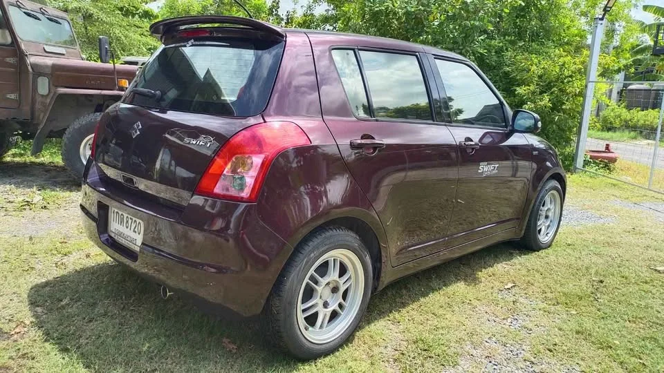 2010 Suzuki Swift I 3