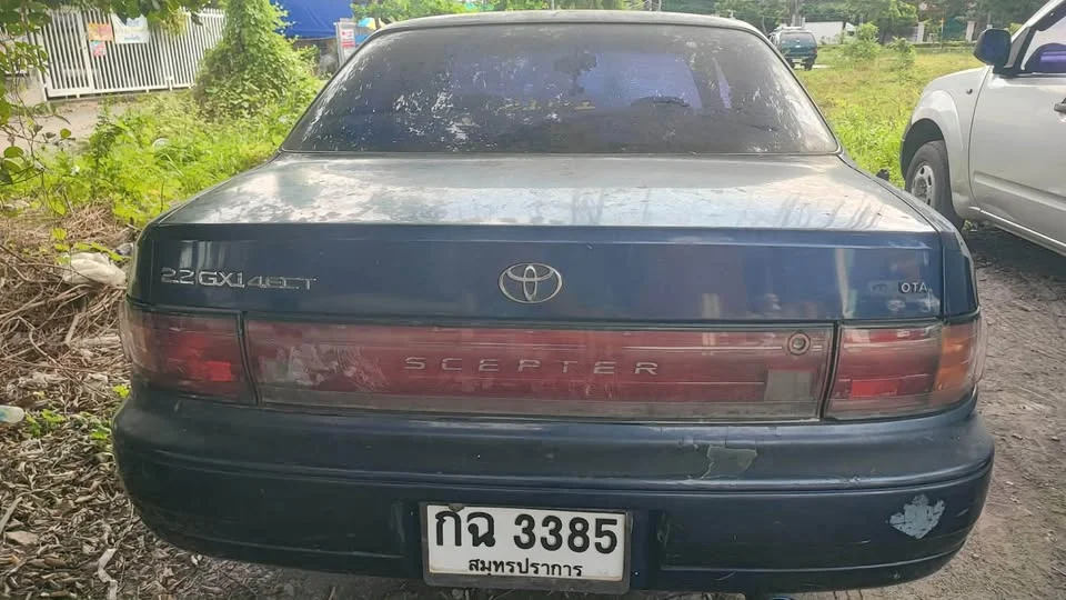 Toyota Camry III (XV10) 3