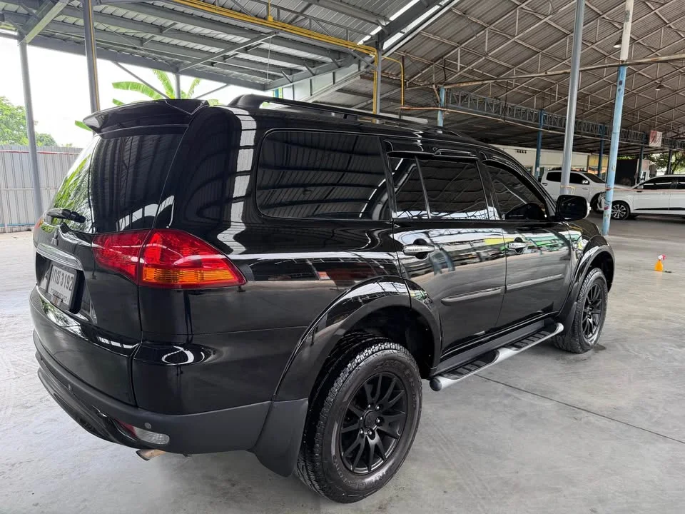 2013 Mitsubishi Pajero Sport II 2