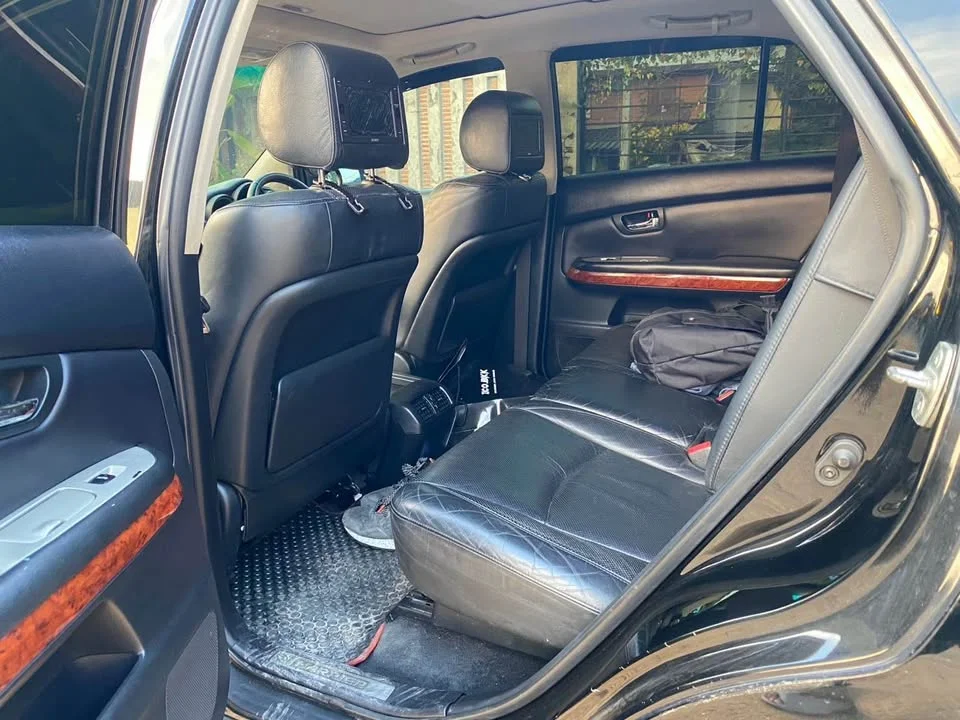 2004 Toyota Harrier II 3